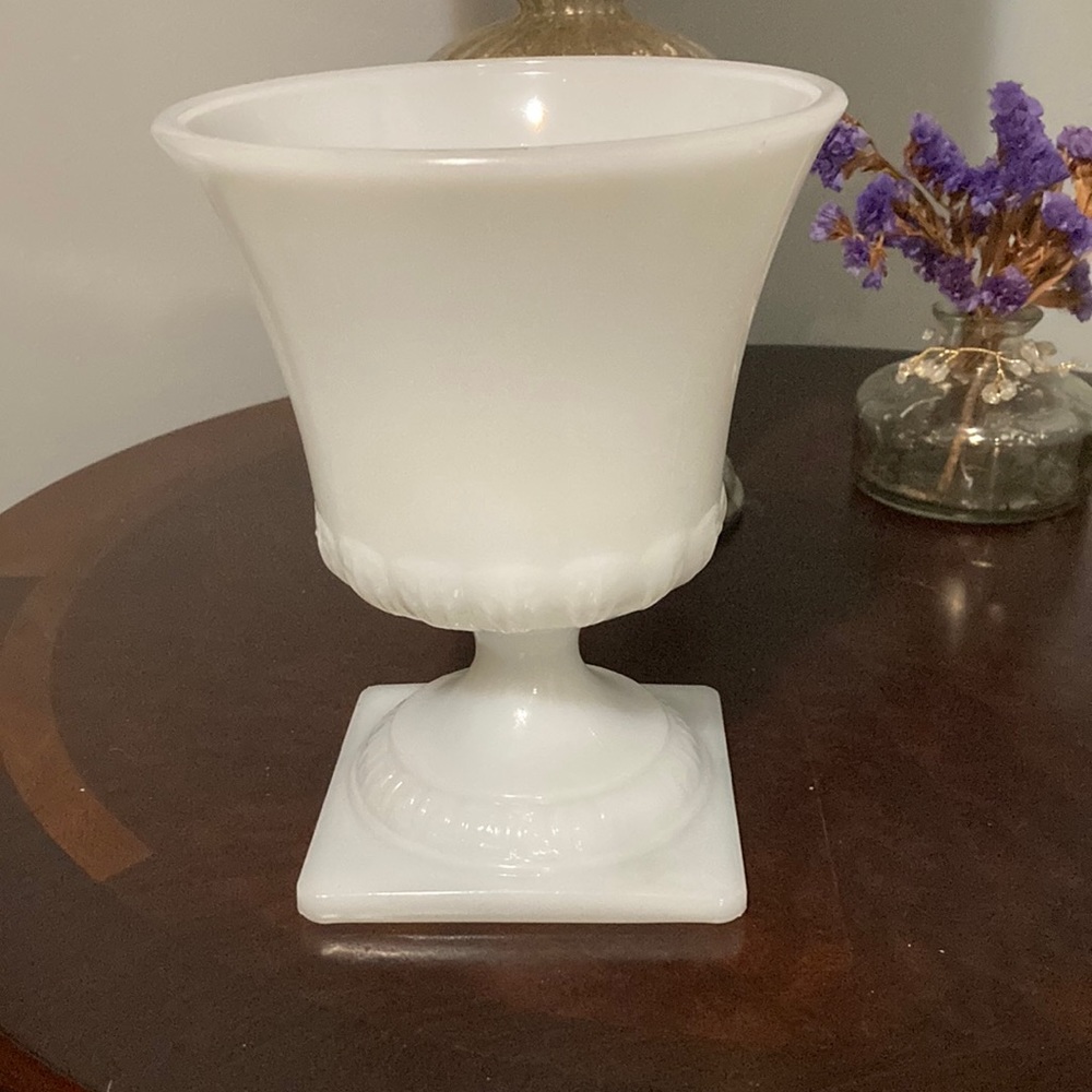 Milk Glass Vase for Flower Vase Decor Wedding Decor Vase Vintage Vase